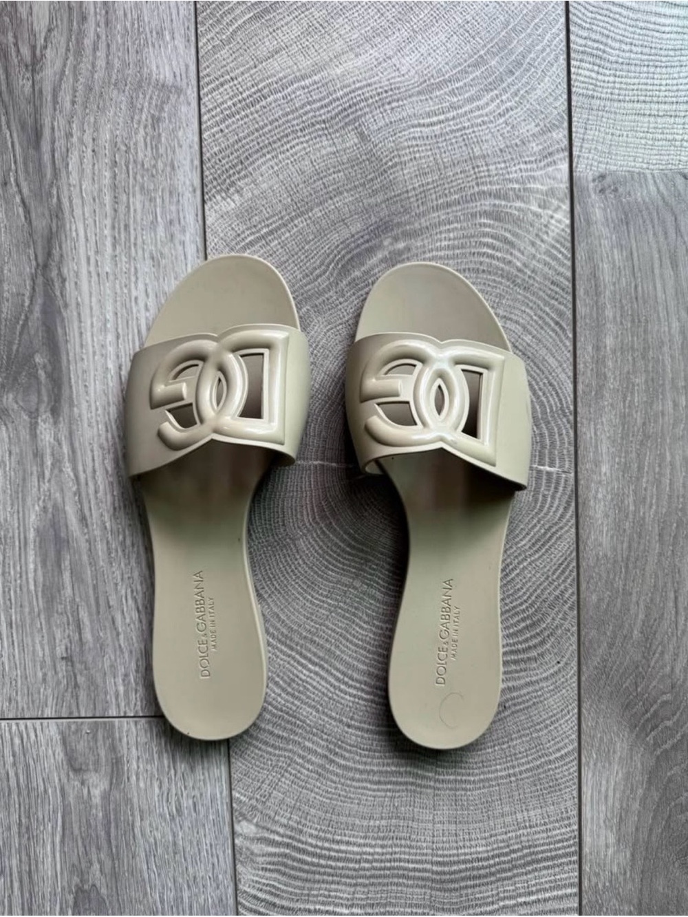 Dolce & Gabbana Pool Slide Sandals
